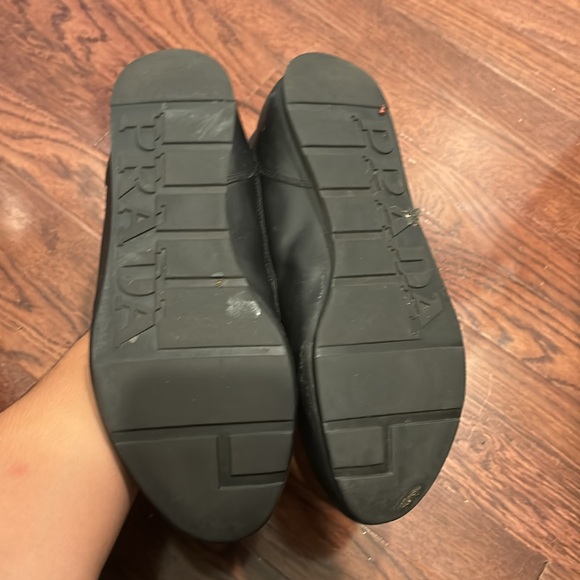 Prada sneakers size 8.5 barely worn 4E 2777 - Picture 7 of 7